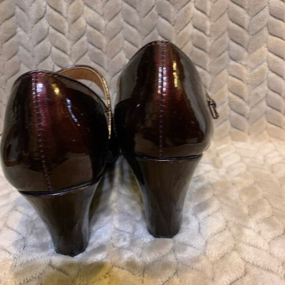 Sofft Shiny Burgundy Mary Jane Heels - Picture 3 of 3